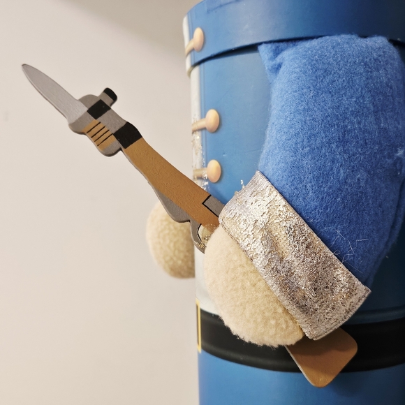 VTG Pair of 17" Toy Soldier Nutcracker Blue Cylinder Christmas Holiday Cardboard - Picture 9 of 16